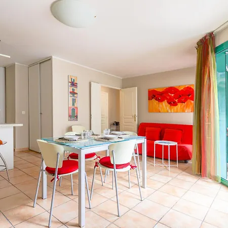 Les Balcons De Port By Interhome Apartamento Nice
